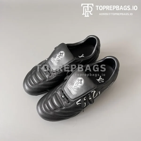 i1744900540887_1891_0_7 Louis Vuitton Footprint Soccer in Black