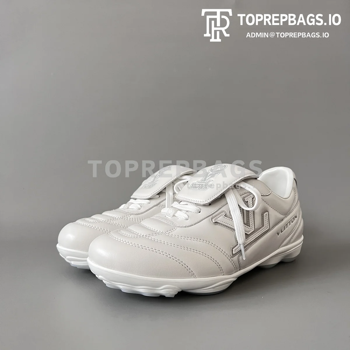 i1744900586291_5455_0_0 Louis Vuitton Footprint Soccer in White