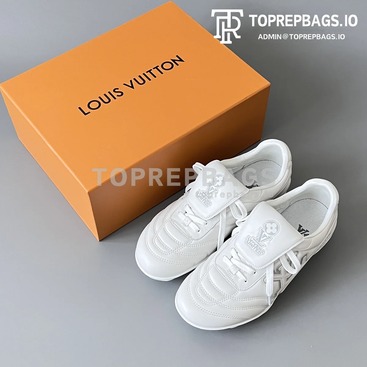 i1744900587309_4384_0_8 Louis Vuitton Footprint Soccer in White