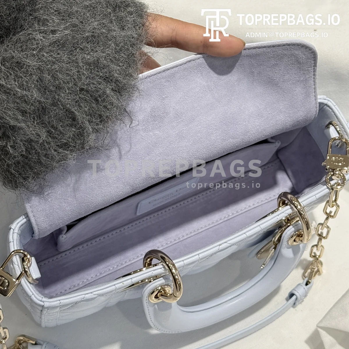 i1745301790238_4396_0_7 Dior D-Joy in Blue