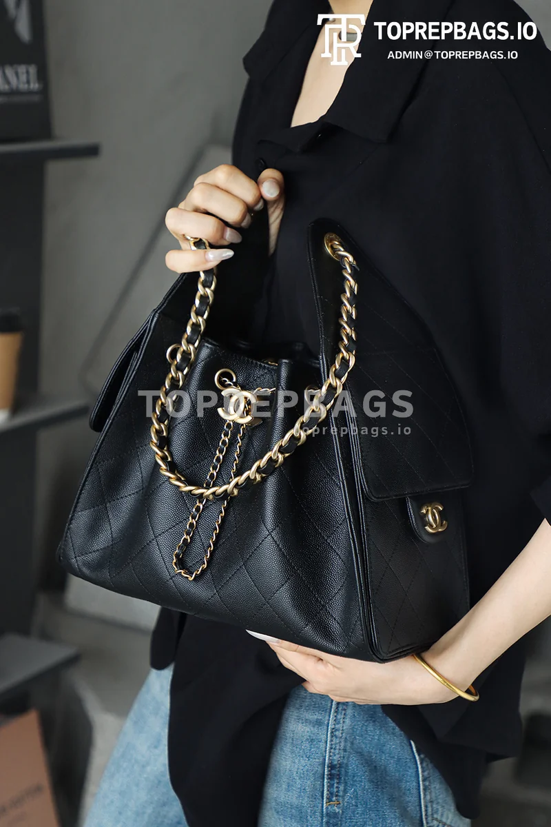 i1745988931636_7365_0_3 Chanel 25 Bag Small Hobo in Black