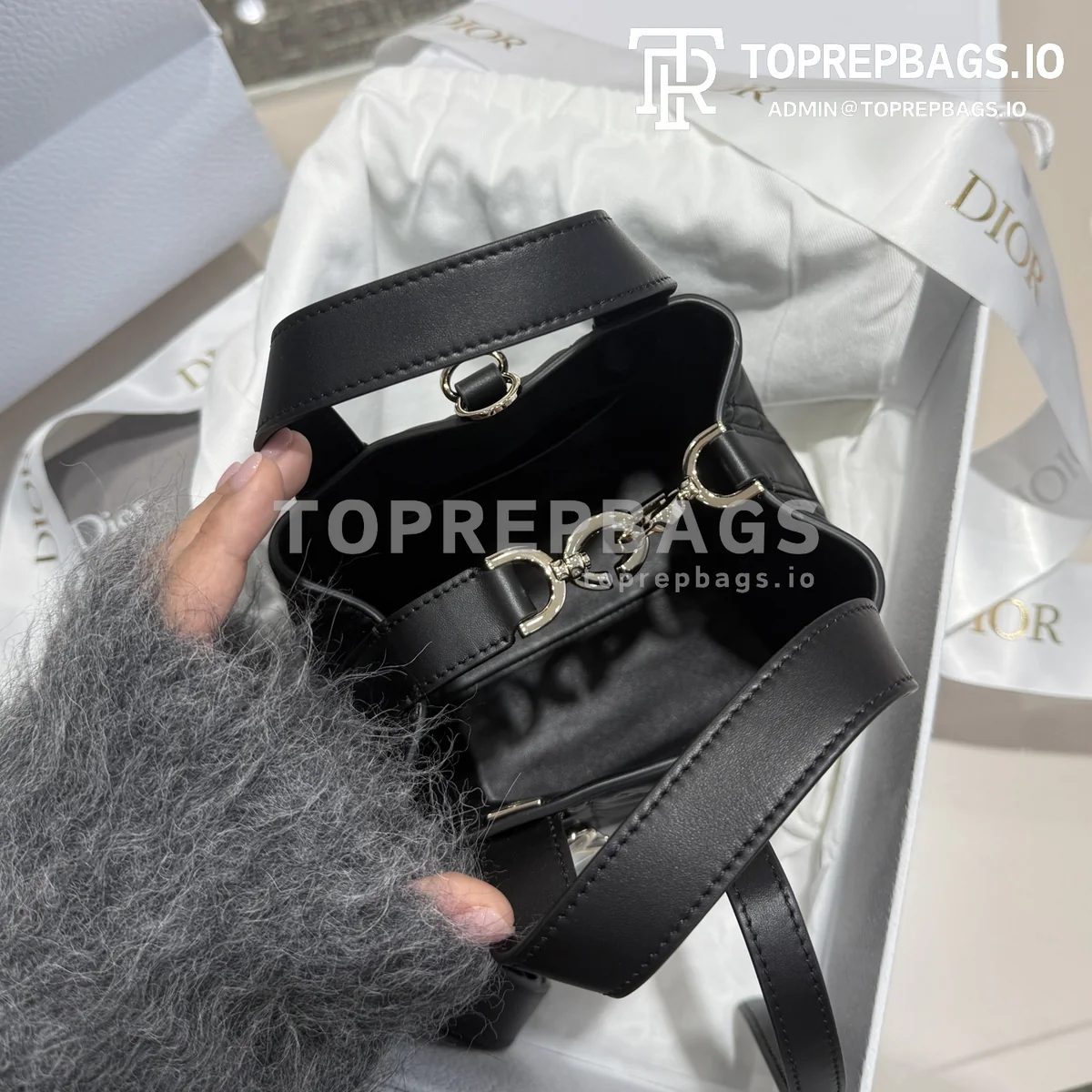 i1746278243433_840_0_5-3 Dior D-Toujours Mini in Black