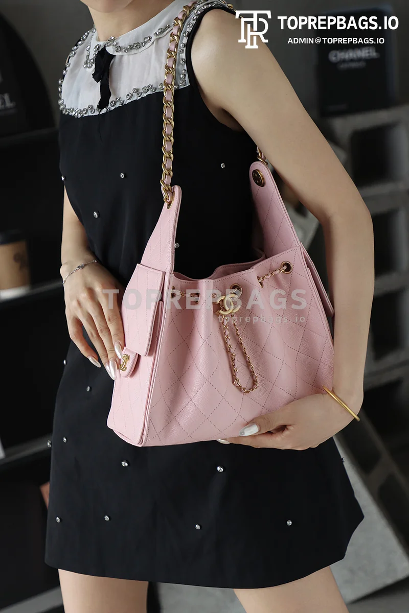i1746423575709_2456_0_8 Chanel 25 Bag Small Hobo in Pink