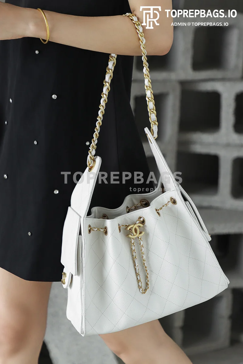 i1746423920163_4608_0_3 Chanel 25 Bag Small Hobo in White