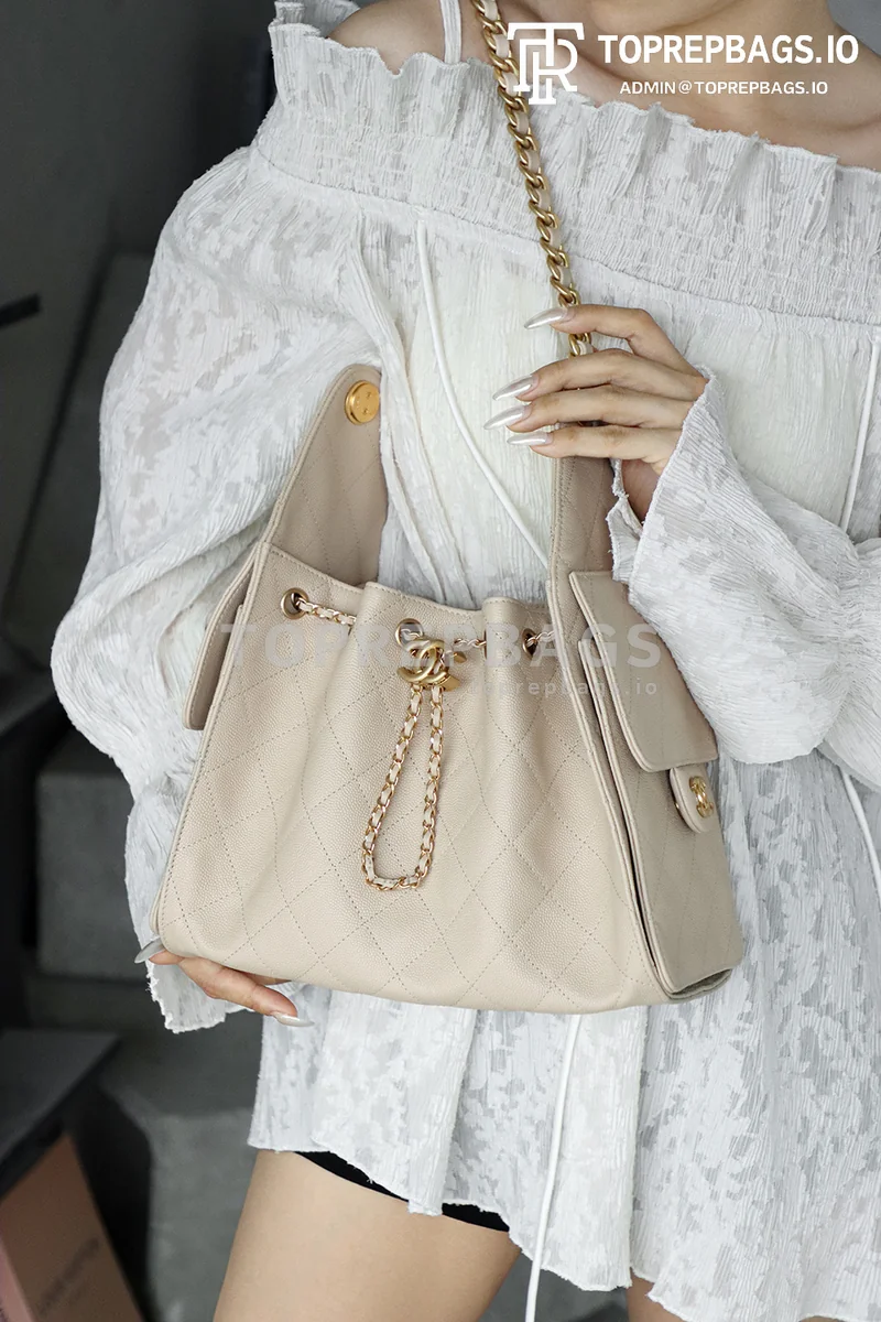 i1746698348884_7376_0_2 Chanel 25 Bag Small Hobo in Beige
