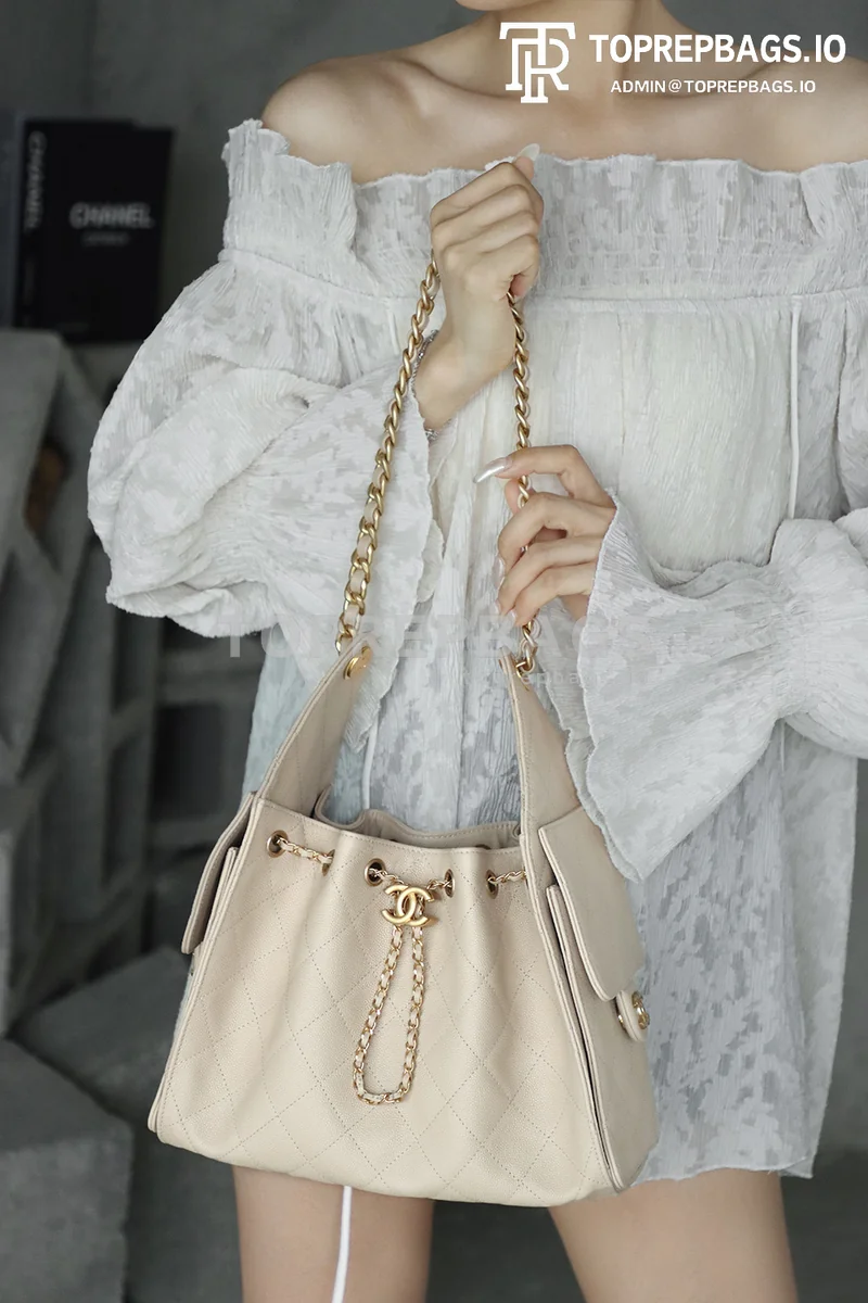 i1746698348974_5179_0_4 Chanel 25 Bag Small Hobo in Beige