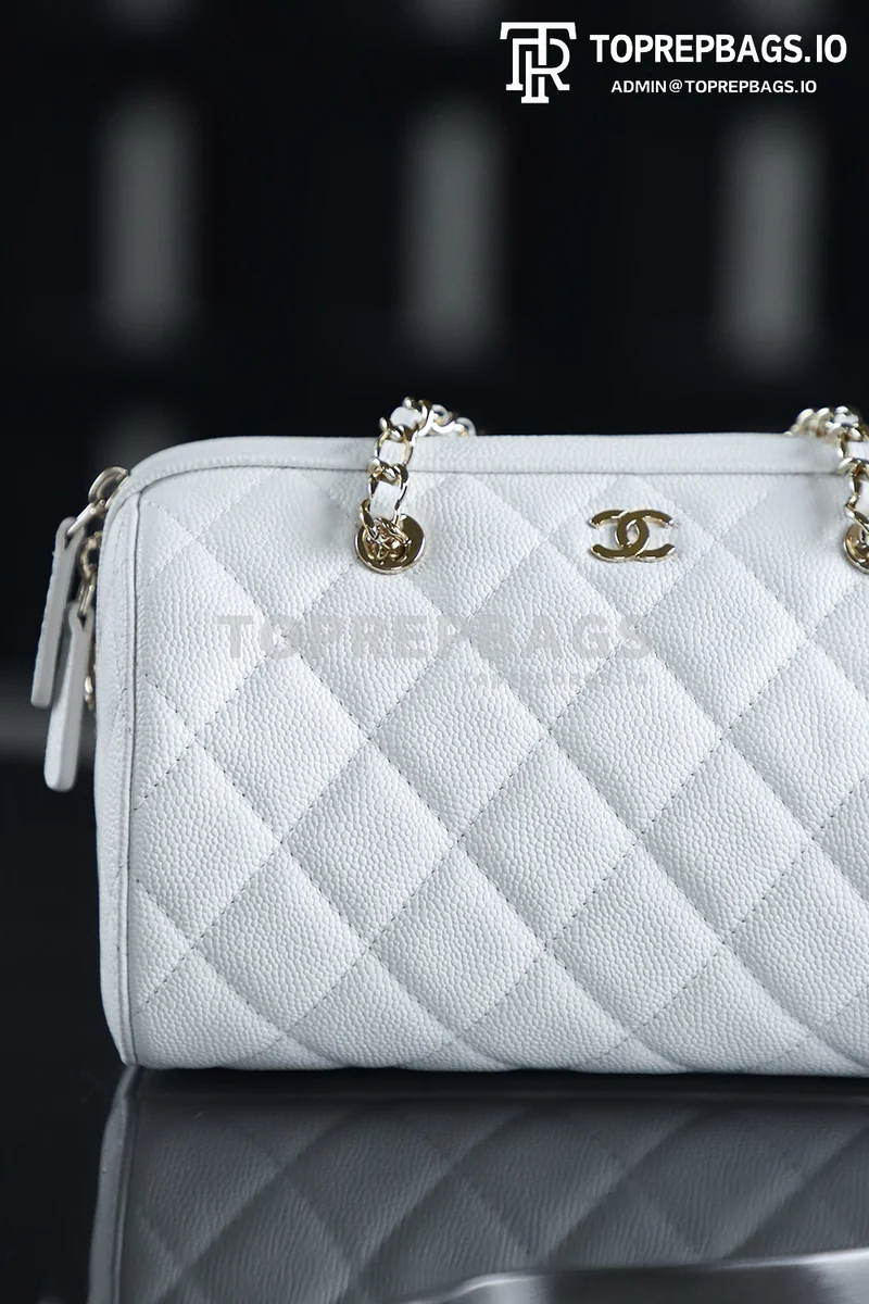 i1747207871701_8990_0_7 Chanel 25P Mini Bowling in White