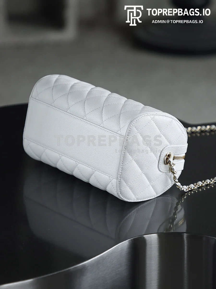i1747208129402_8566_0_9 Chanel 25P Mini Bowling in White