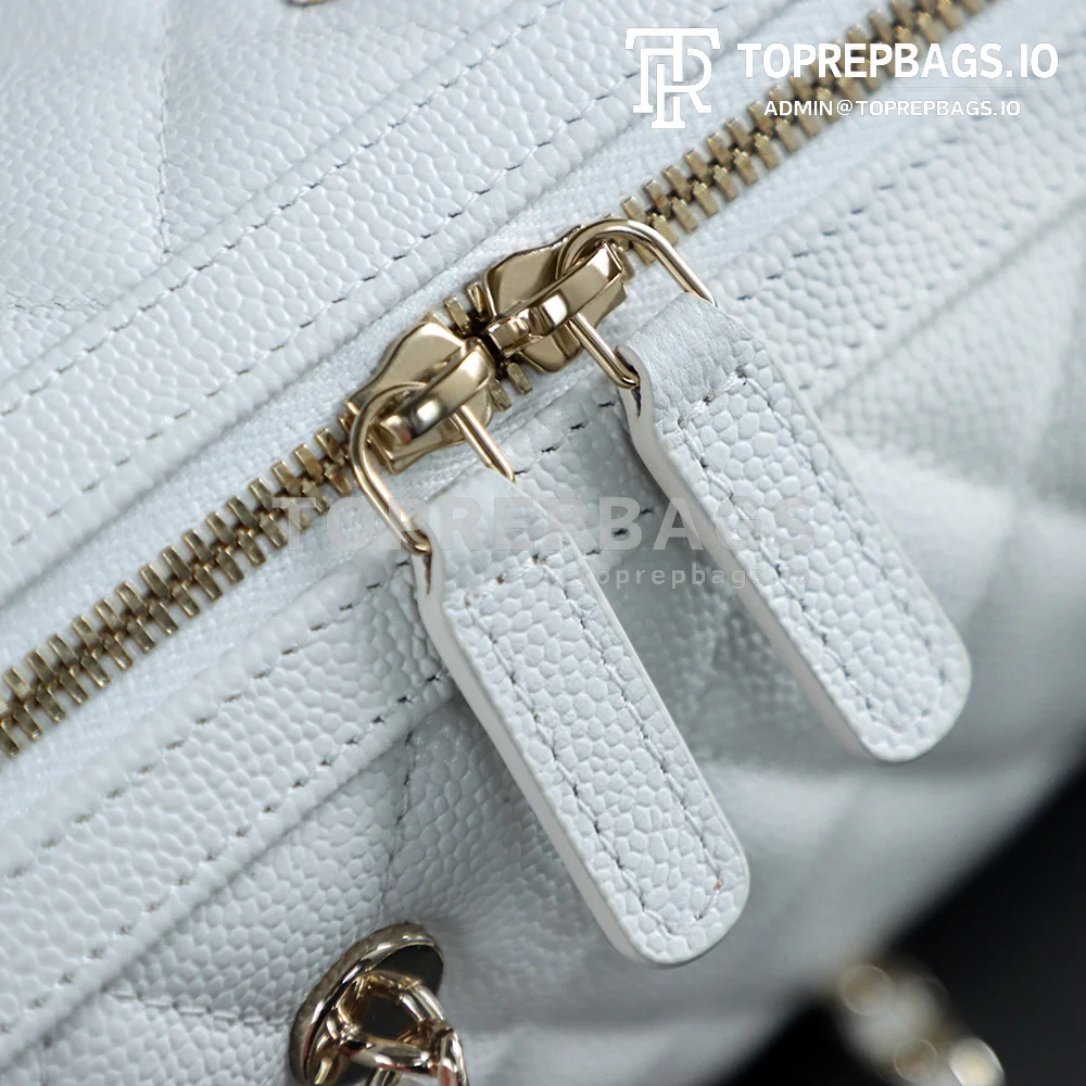 i1747208218310_5989_0_4 Chanel 25P Mini Bowling in White