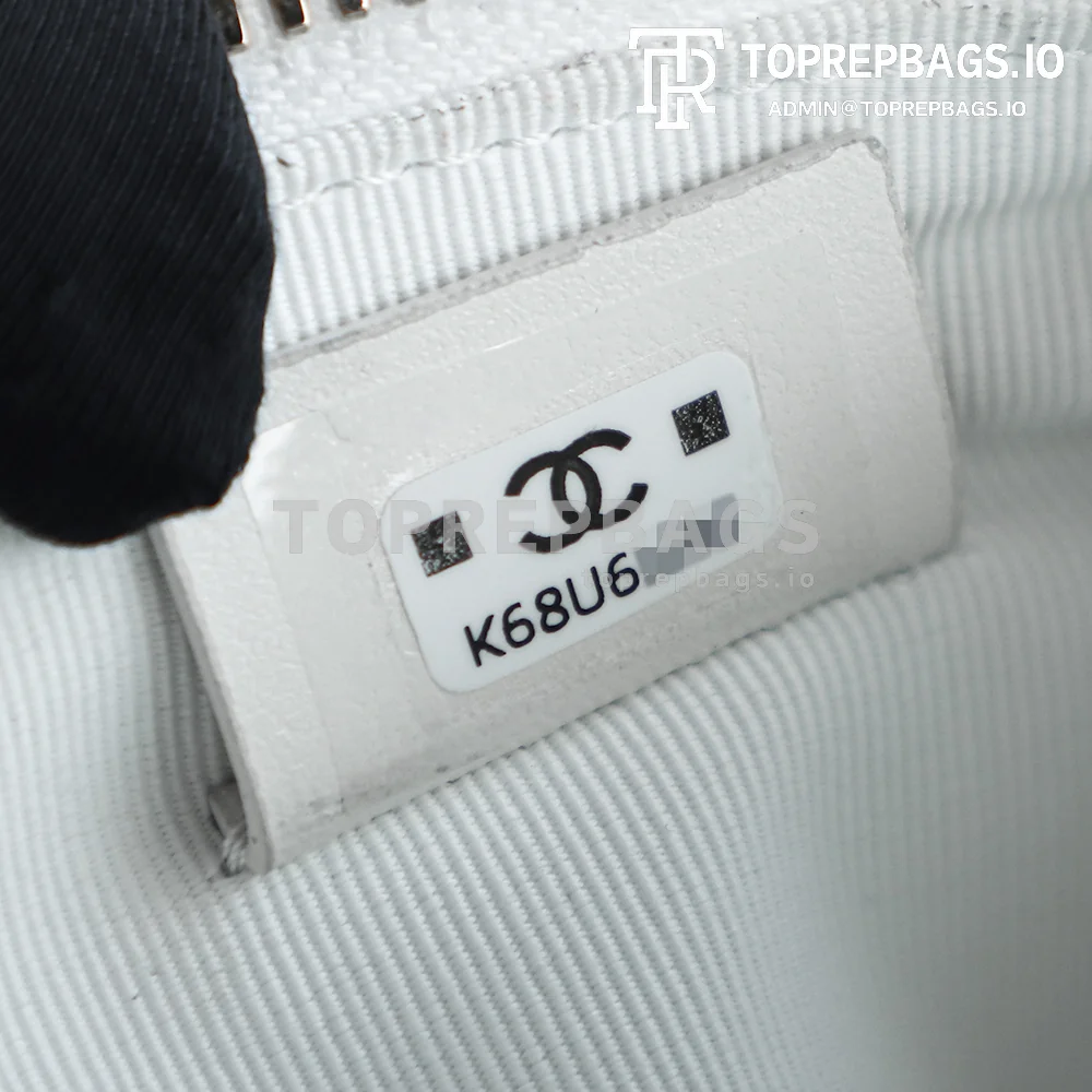i1747208218807_1633_0_8 Chanel 25P Mini Bowling in White