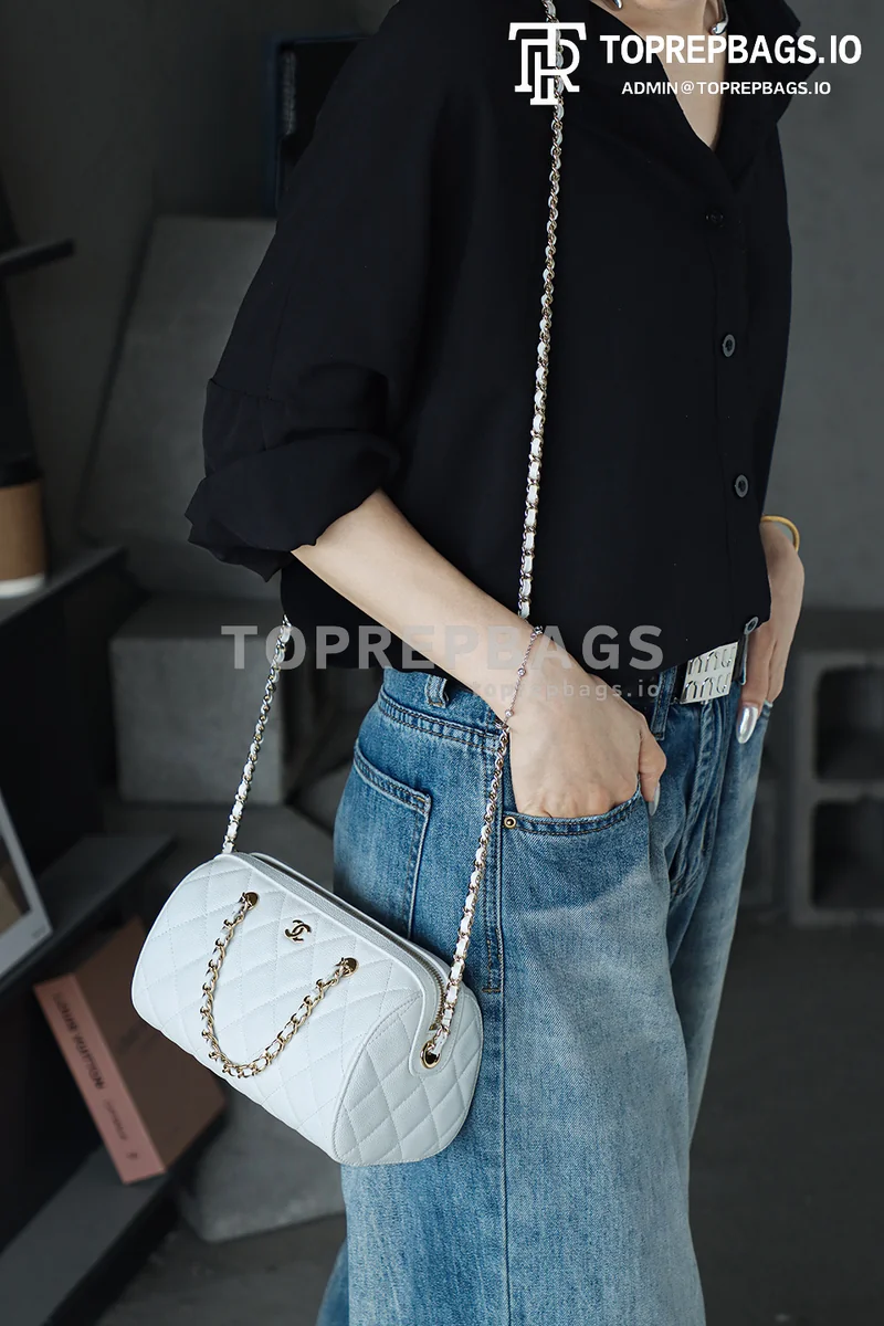i1747208322981_812_0_9 Chanel 25P Mini Bowling in White