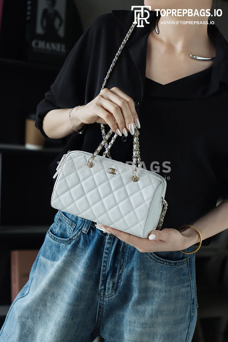 i1747208323827_3884_0_4 Chanel 25P Mini Bowling in White