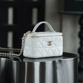 Chanel 25C Vanity Case in White