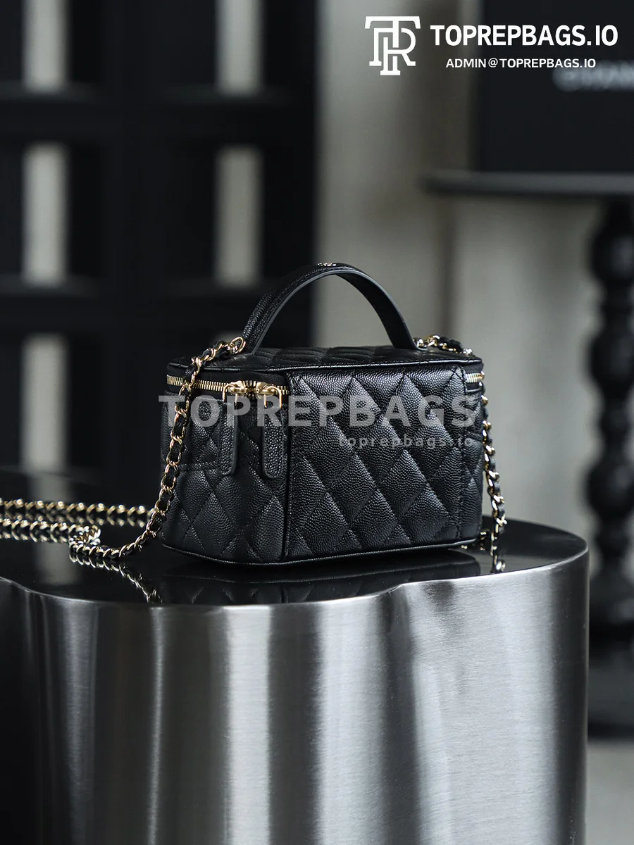 i1747295680503_6156_0_2 Chanel 25C Vanity Case in Black