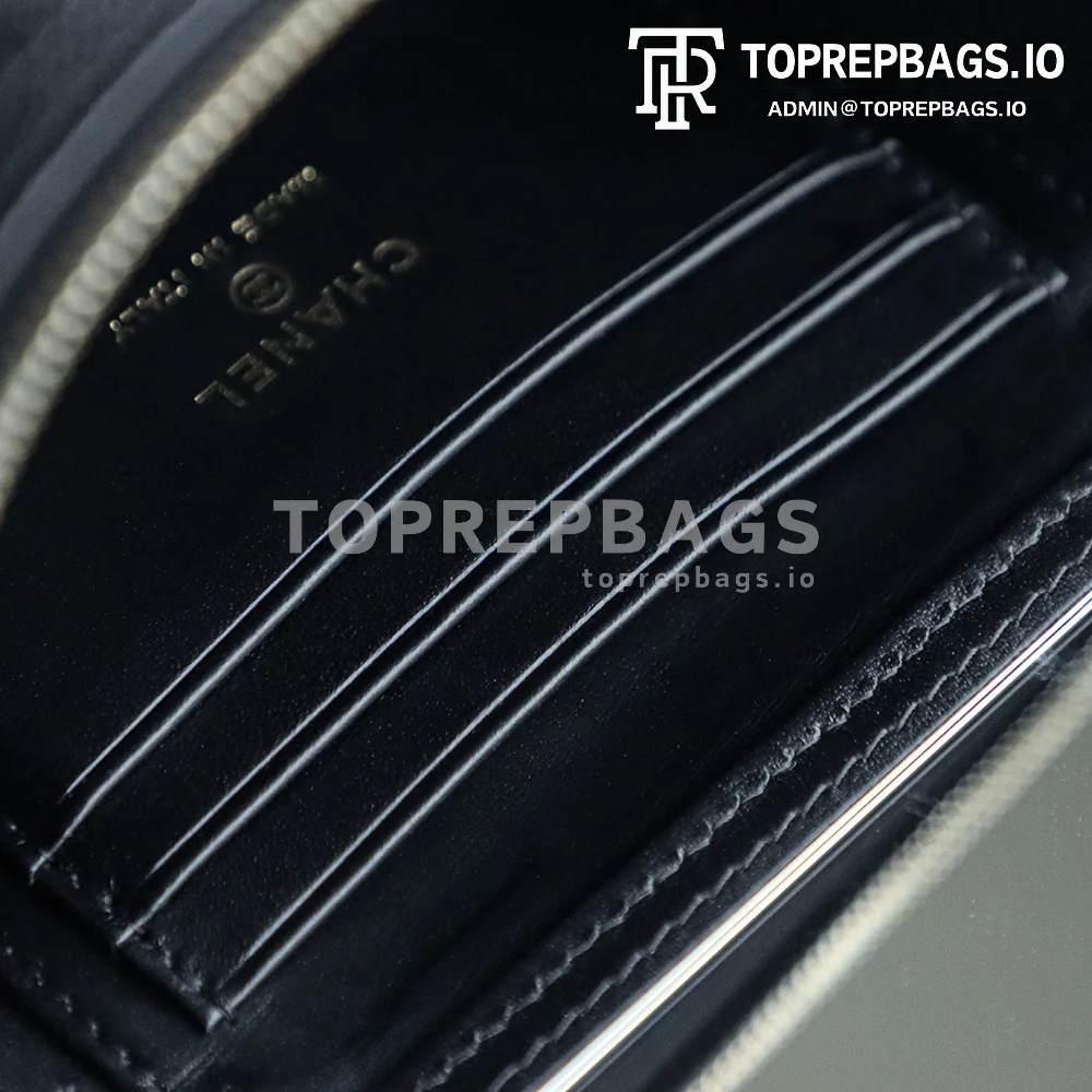 i1747295779284_6548_0_7 Chanel 25C Vanity Case in Black