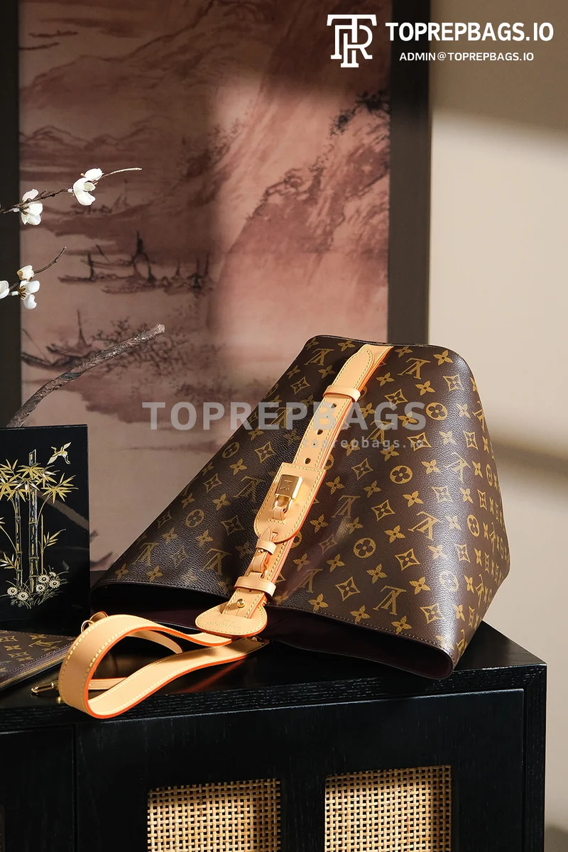 i1747816614567_2583_0_8 Louis Vuitton All In in Brown
