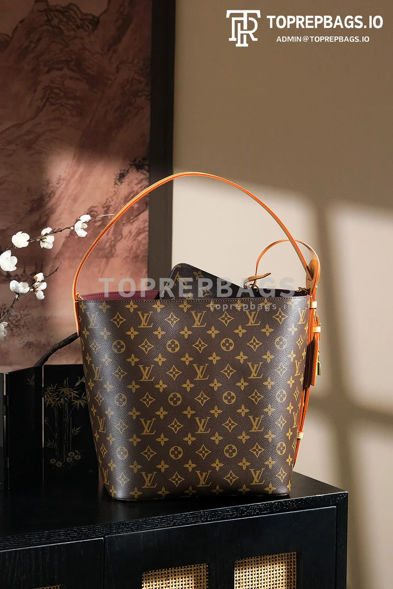 i1747816615891_9486_0_6 Louis Vuitton All In in Brown