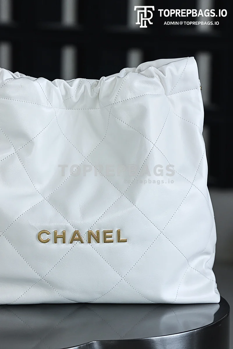 i1748001869662_4741_0_0 Chanel 22 Bag Medium in White
