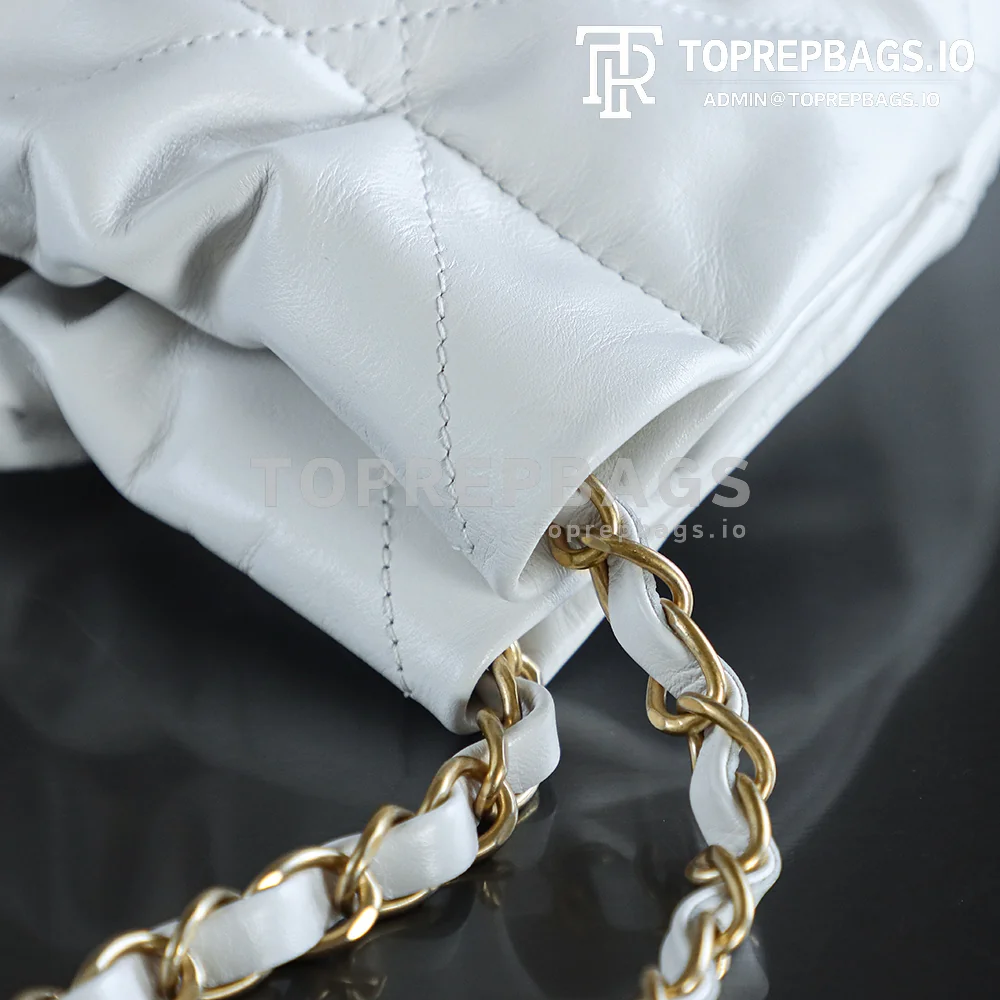 i1748001869953_5399_0_12 Chanel 22 Bag Medium in White