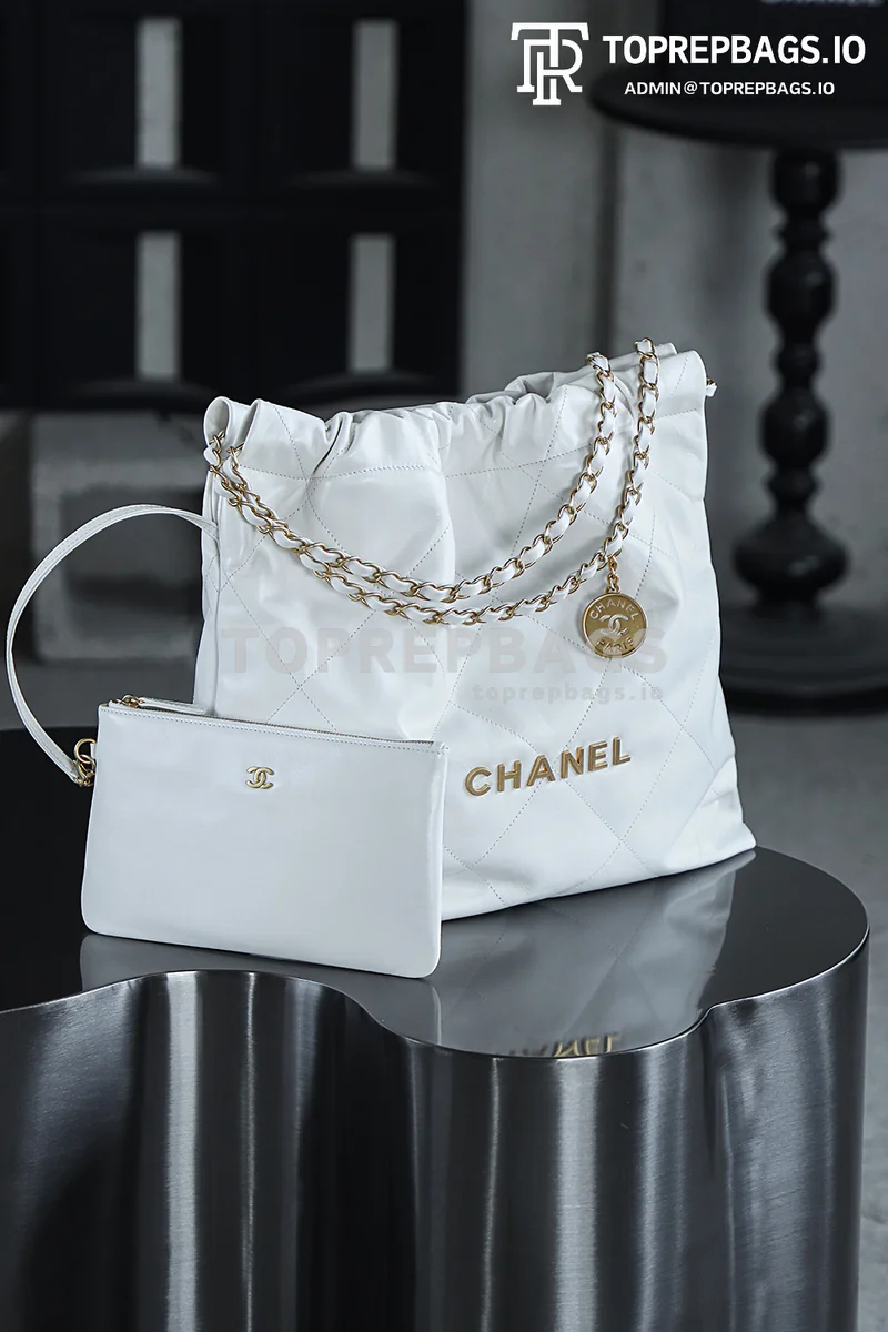 i1748002000269_2607_0_9 Chanel 22 Bag Medium in White
