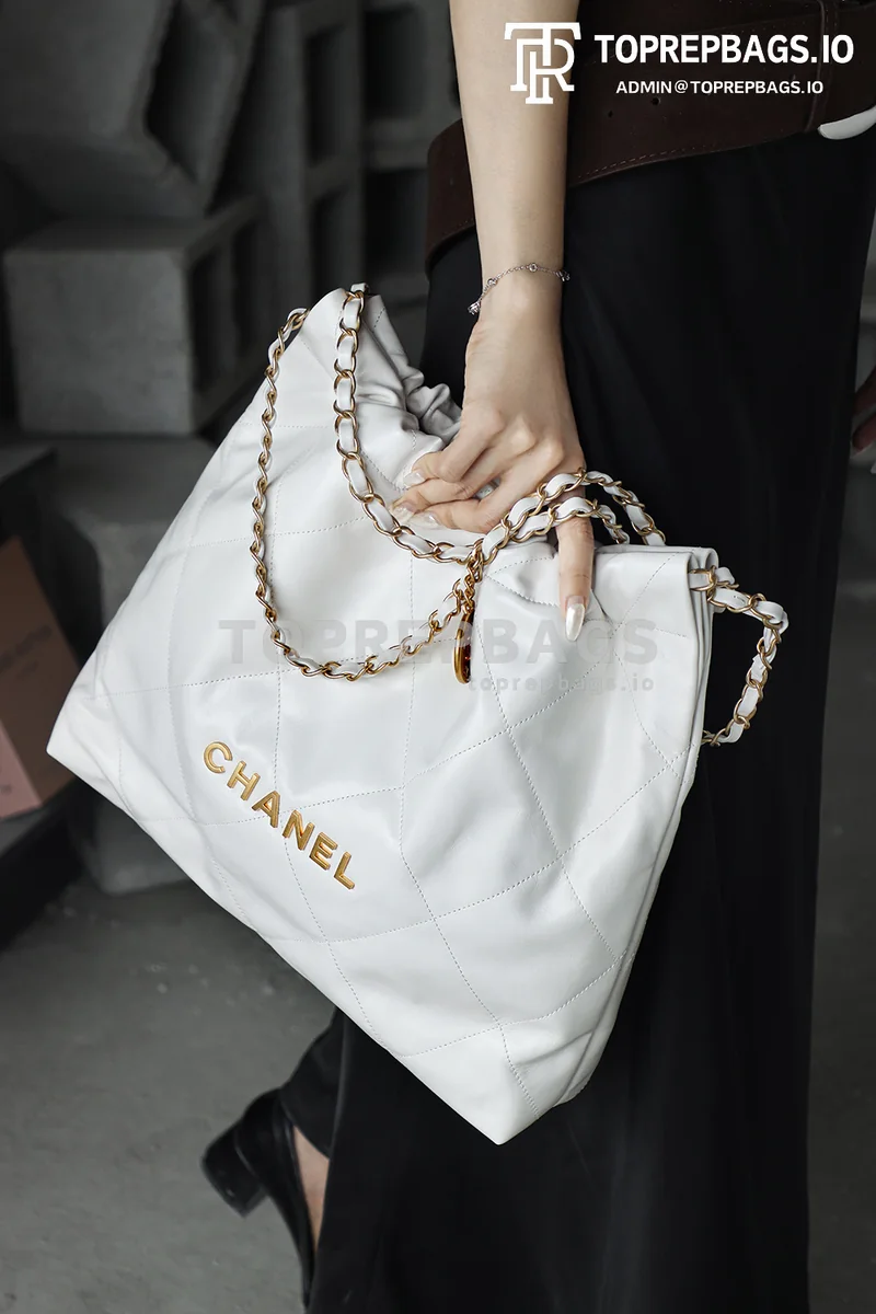 i1748002773740_8234_0_2 Chanel 22 Bag Medium in White