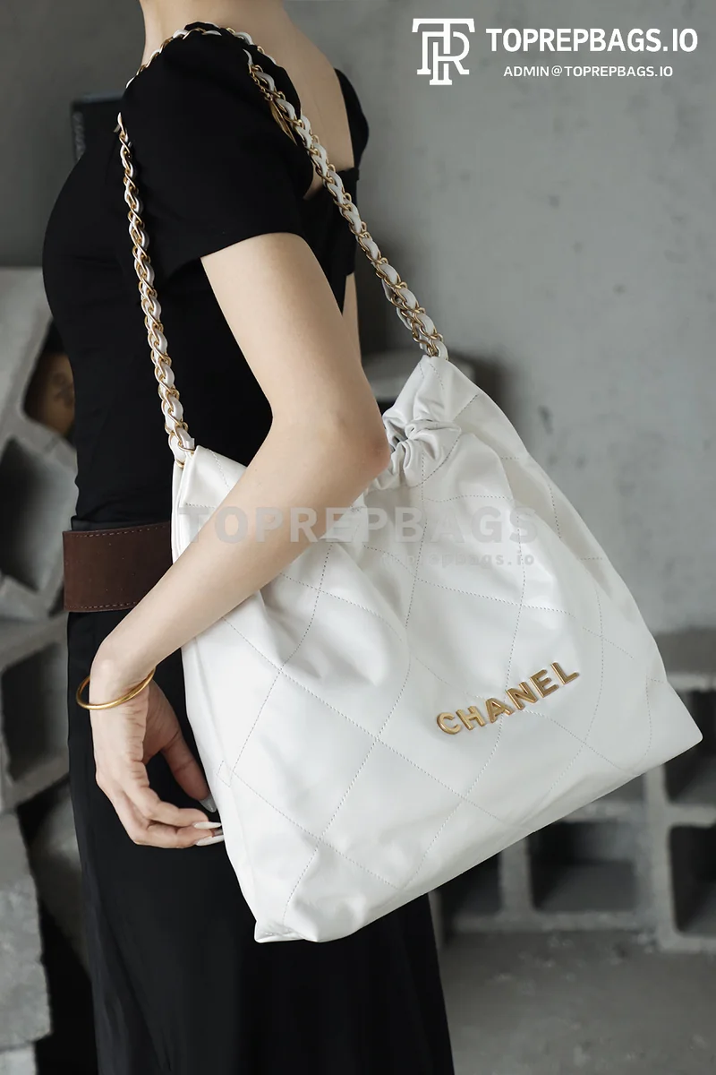 i1748002773769_4677_0_7 Chanel 22 Bag Medium in White