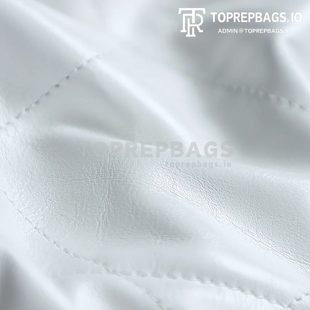 i1748067957872_3514_0_2 Chanel 22 Bag Small in White