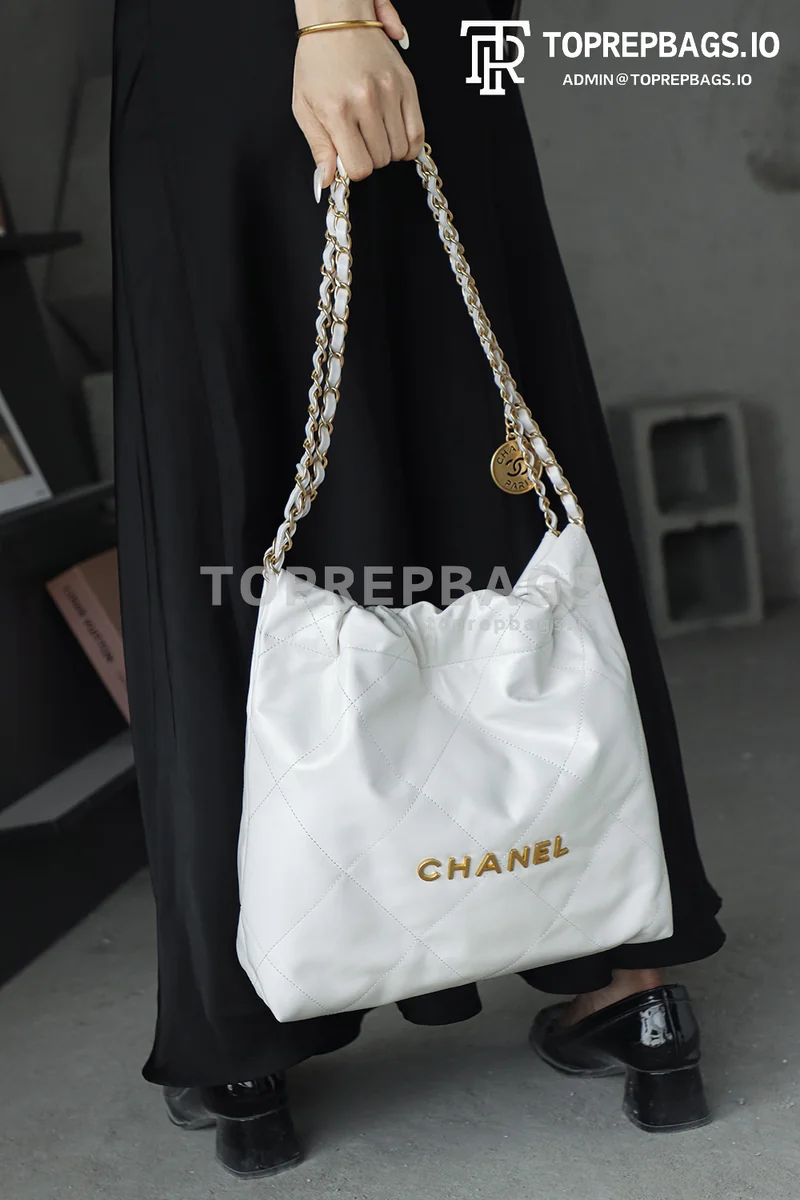 i1748068177161_9343_0_2 Chanel 22 Bag Small in White