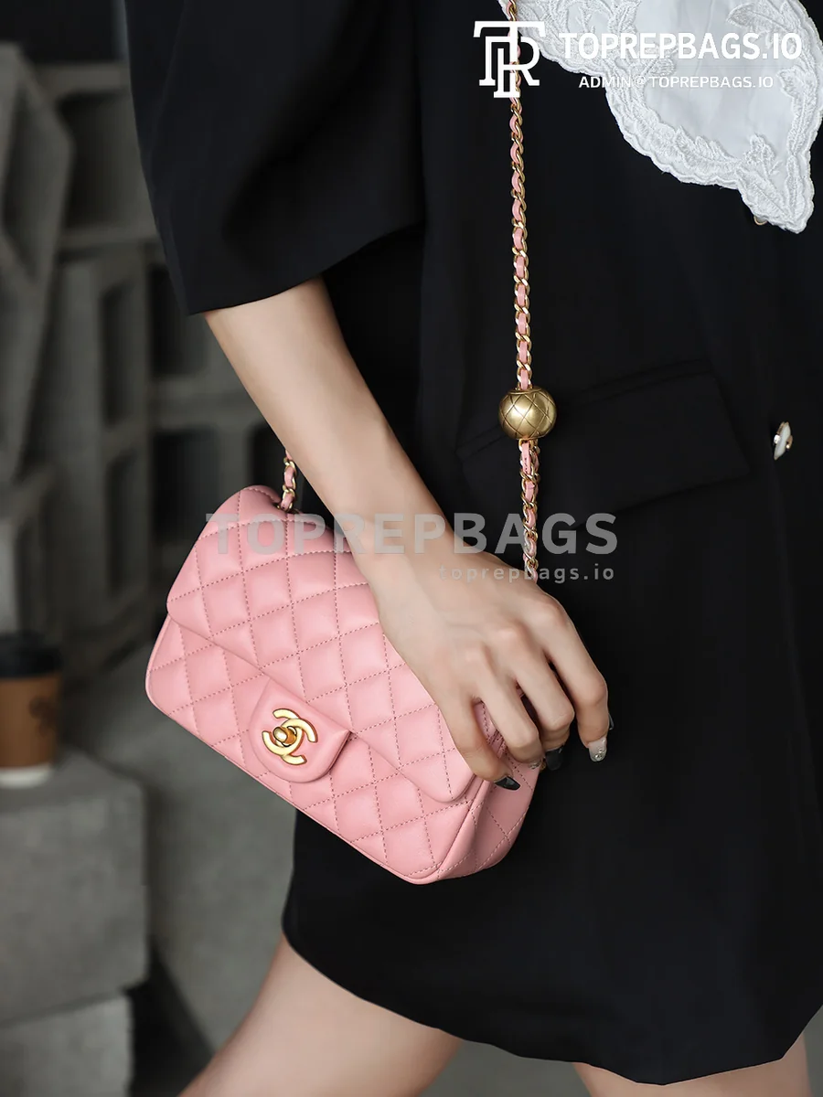 i1750139522109_8041_0_0 Chanel Pearl Crush Large Mini in Pink