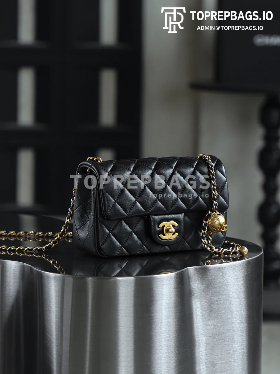 i1750139643122_3683_0_1 Chanel Pearl Crush Large Mini in Black