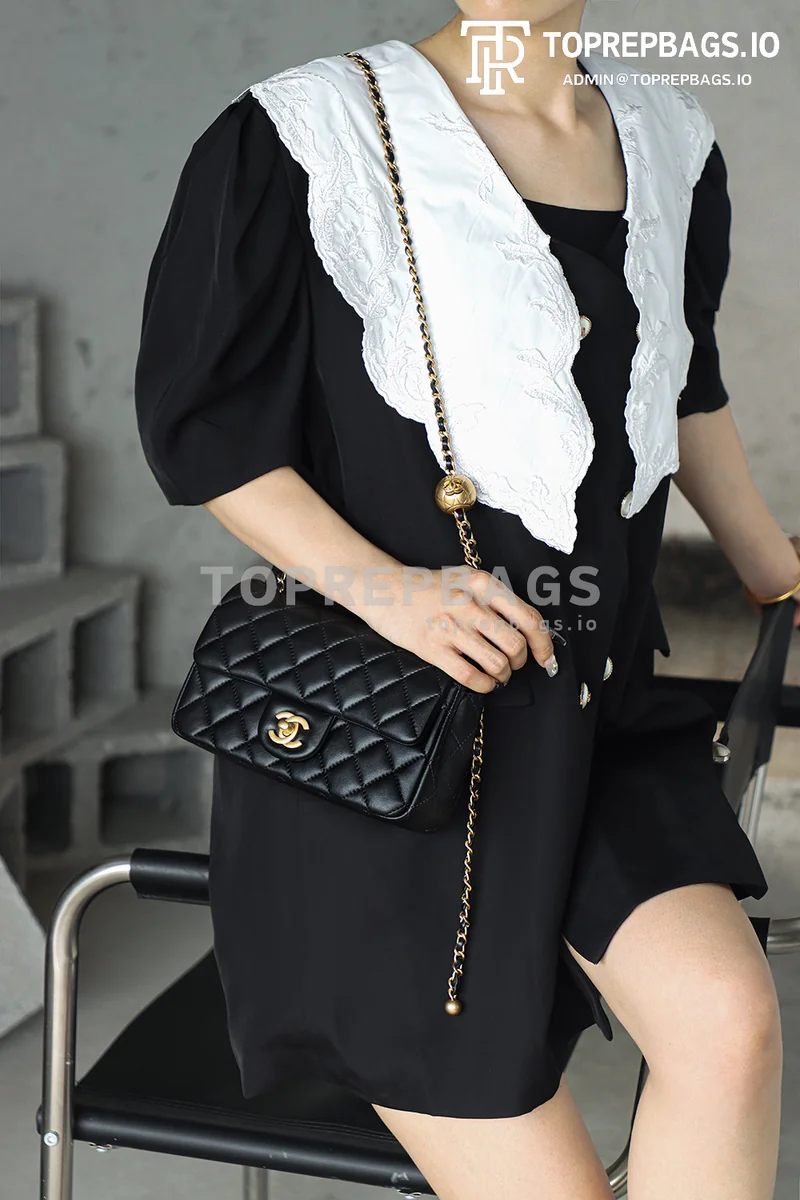 i1750140058273_1788_0_4 Chanel Pearl Crush Large Mini in Black