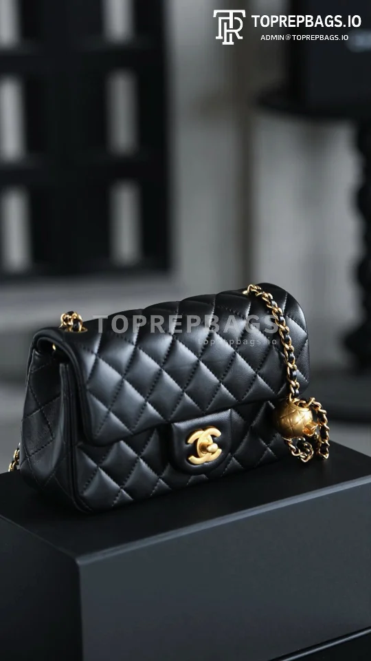 i1750140152989_3974_0_0 Chanel Pearl Crush Large Mini in Black