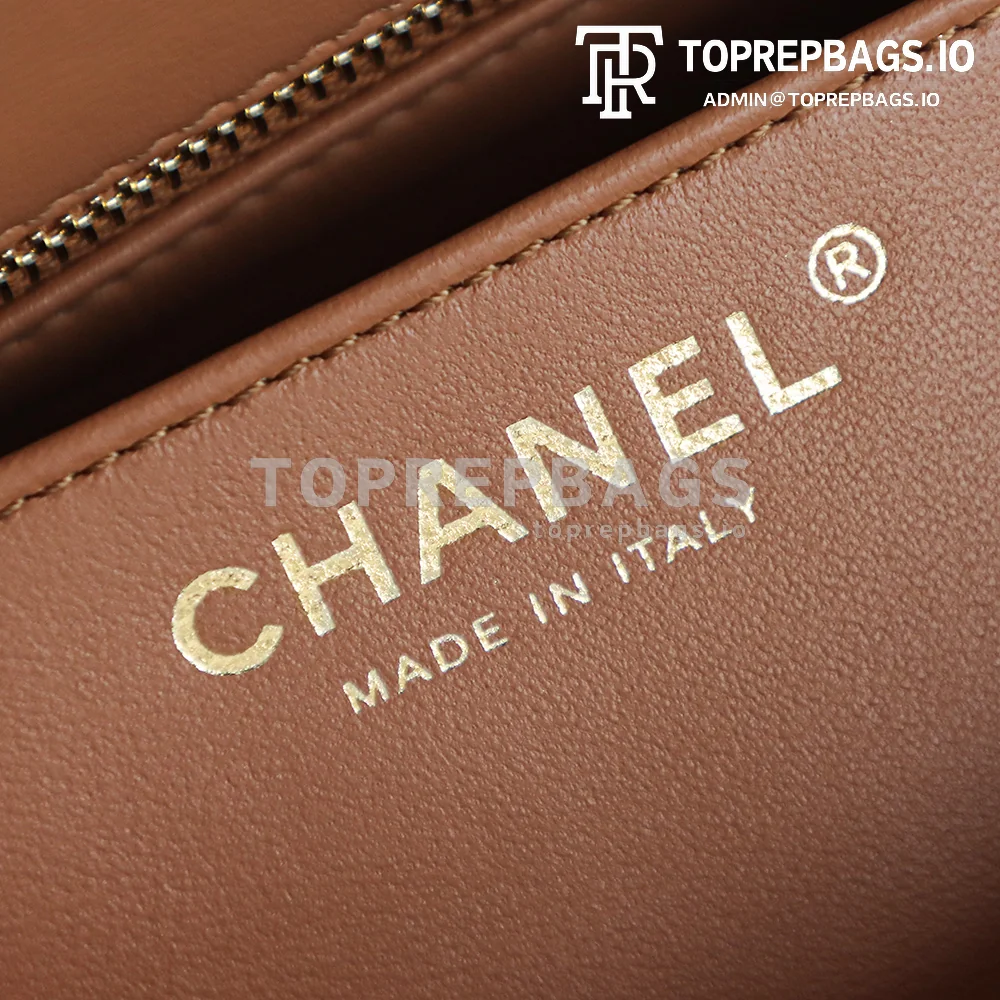 i1750140352449_9075_0_8 Chanel Pearl Crush Square Mini in Caramel