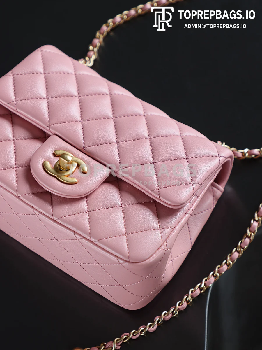 i1750140863034_9532_0_7 Chanel Pearl Crush Square Mini in Pink