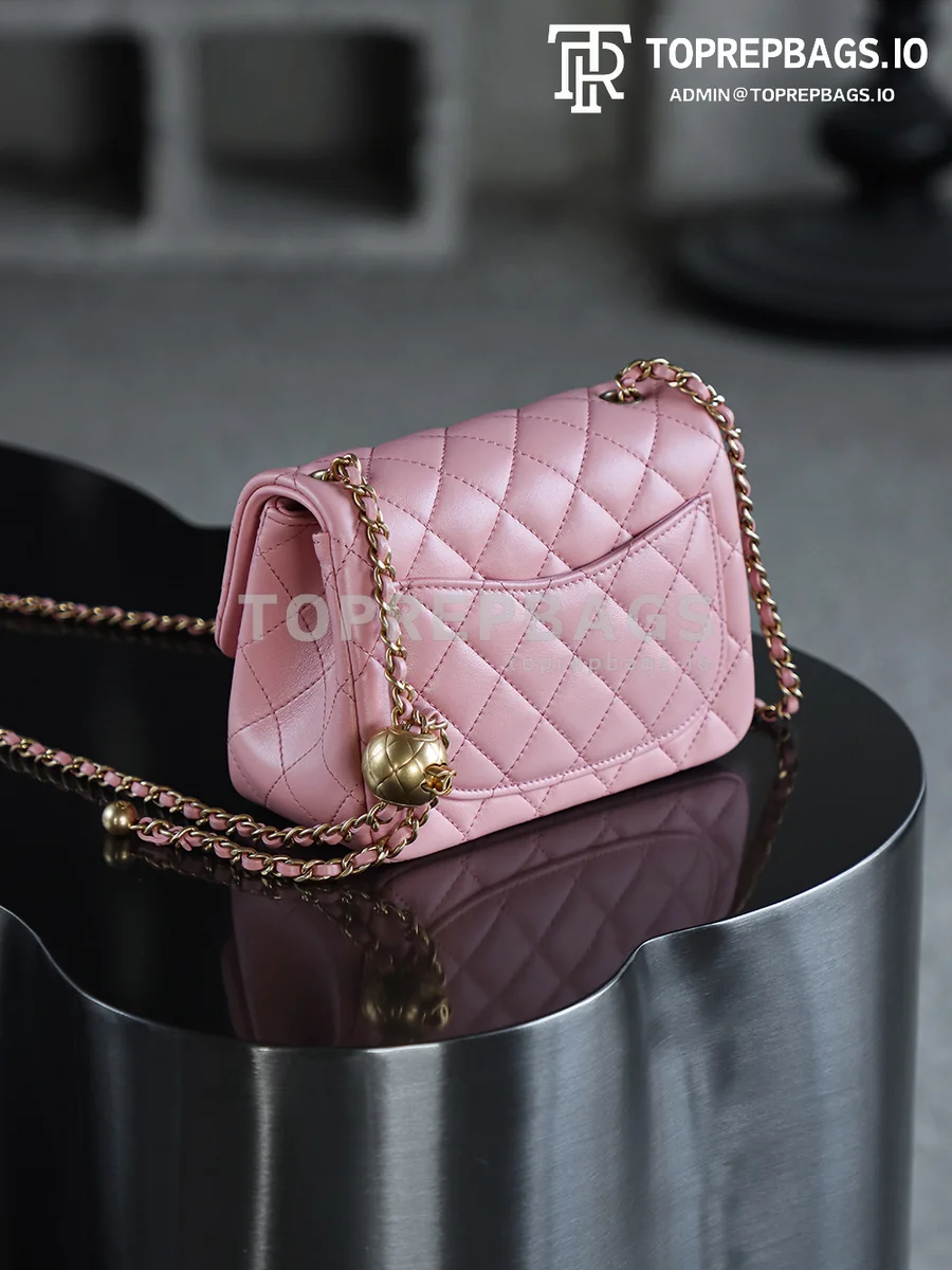 i1750140863777_5329_0_3 Chanel Pearl Crush Square Mini in Pink