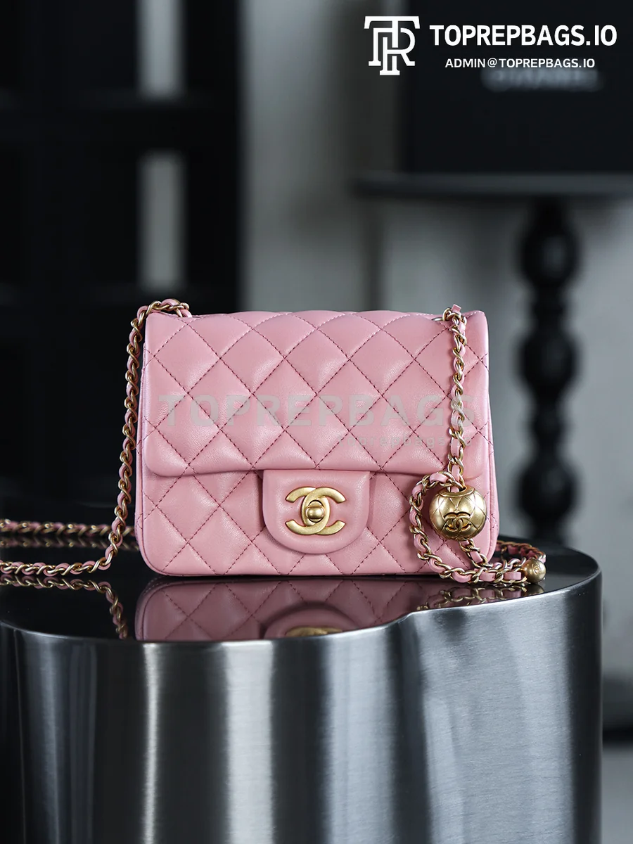 i1750140863807_9602_0_0 Chanel Pearl Crush Square Mini in Pink