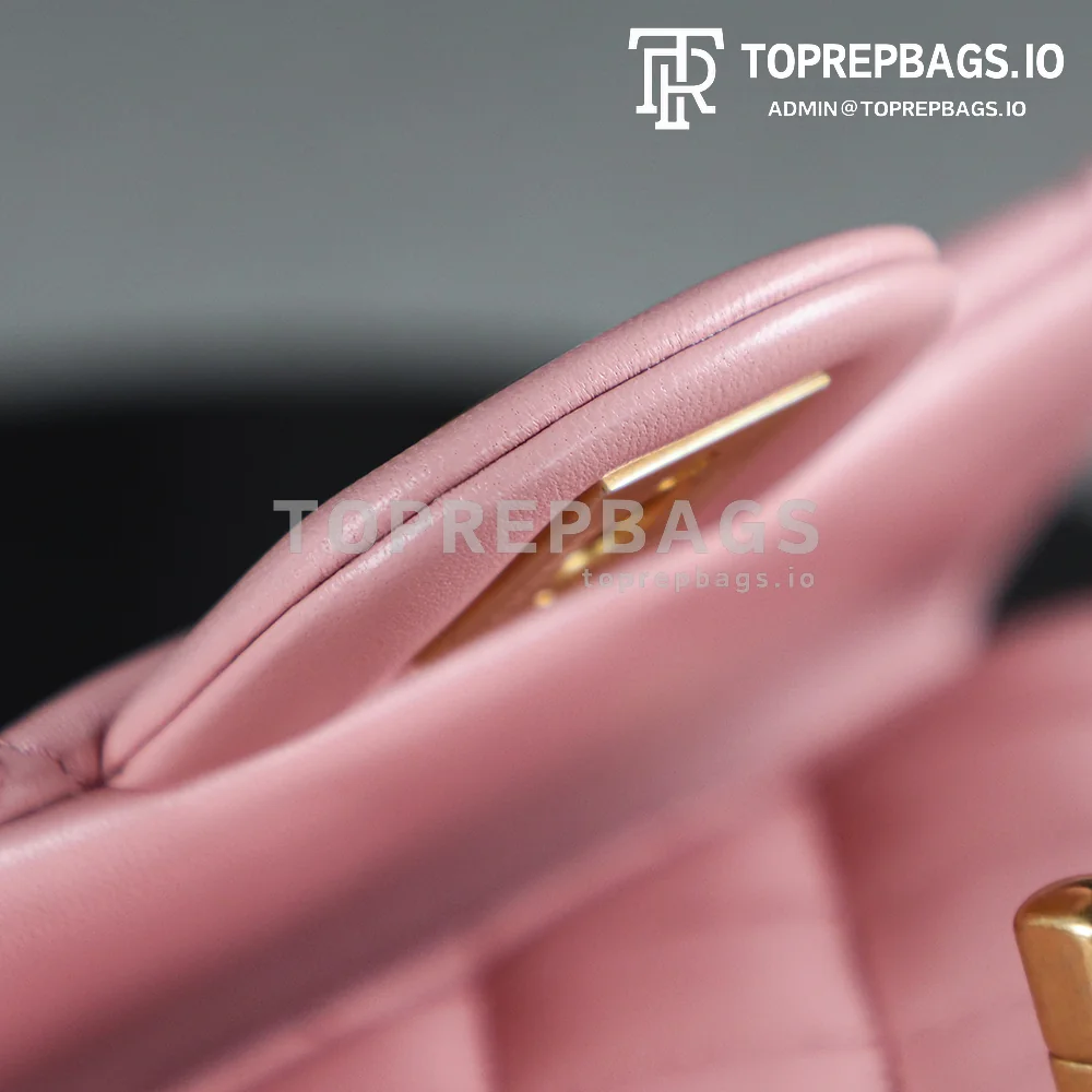 i1750141187035_6414_0_2 Chanel Pearl Crush Square Mini in Pink