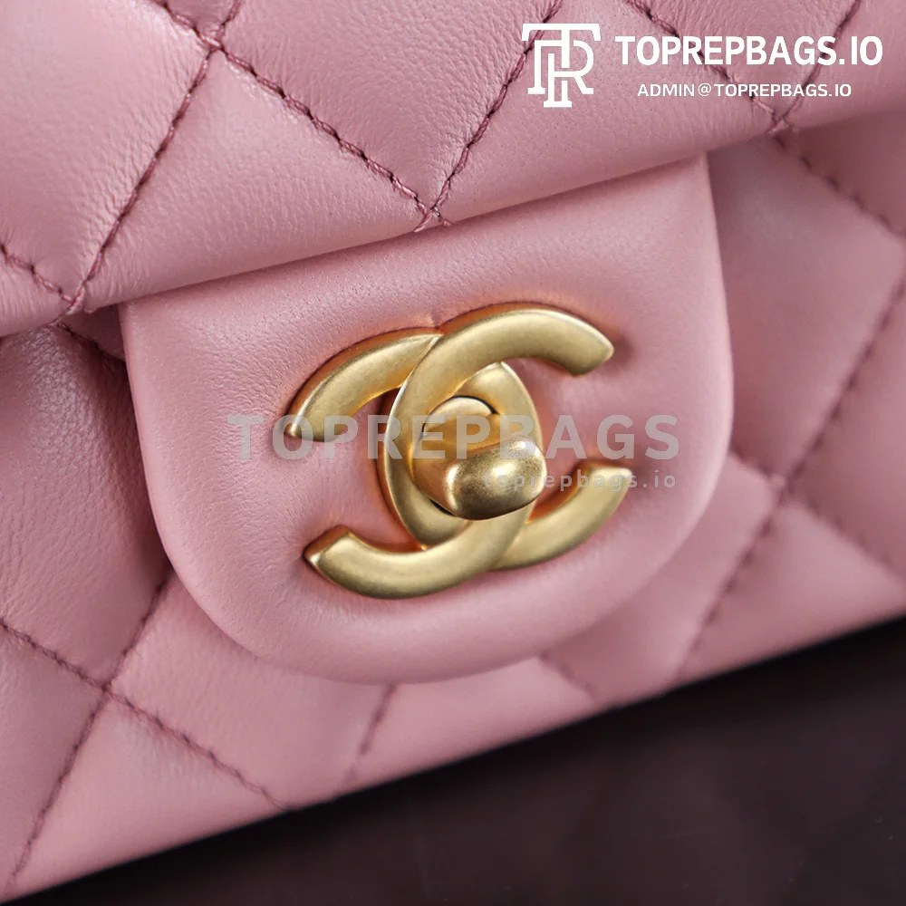 i1750141187261_3991_0_0 Chanel Pearl Crush Square Mini in Pink
