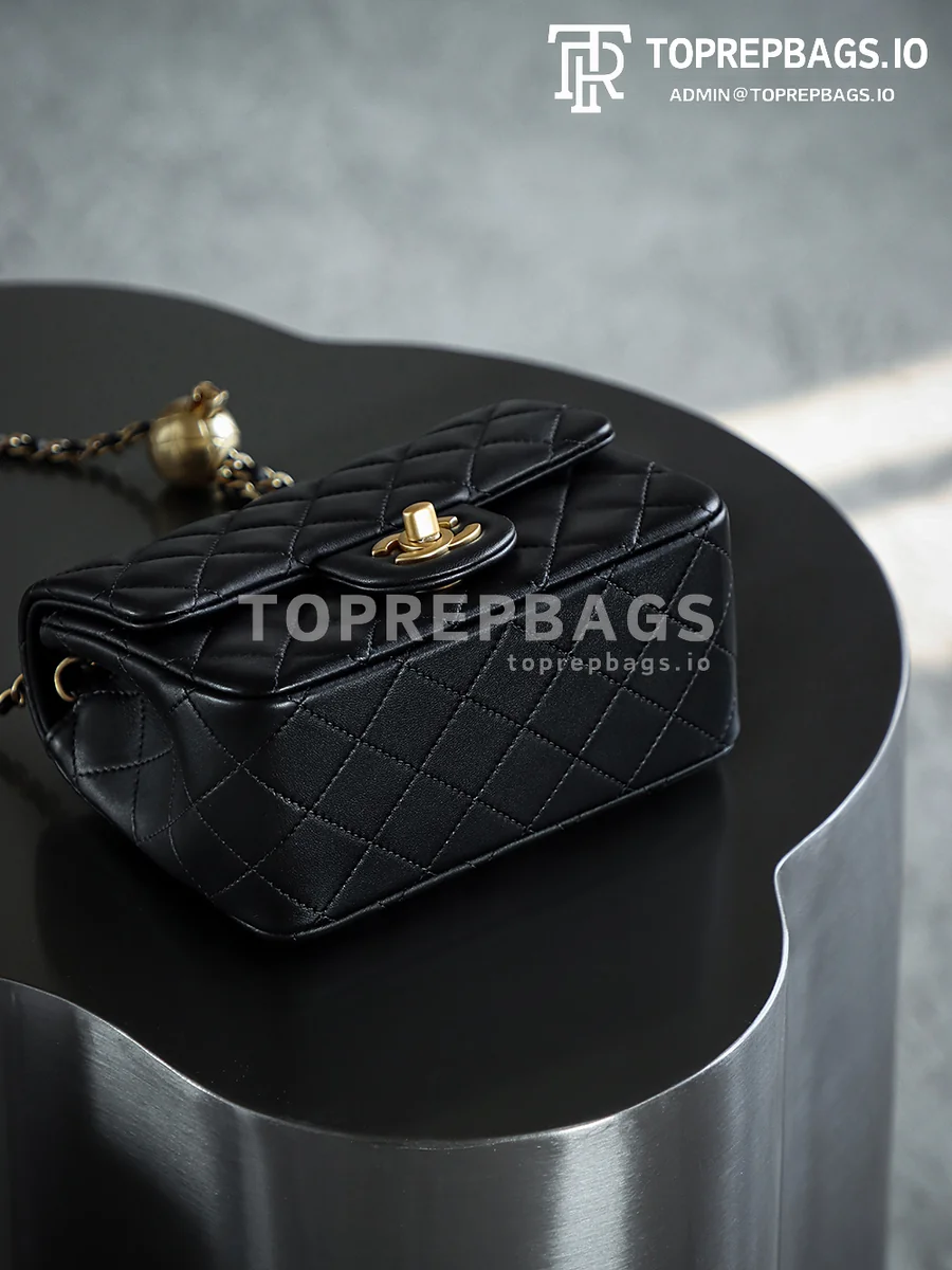 i1750146676925_4845_0_4 Chanel Pearl Crush Square Mini in Black