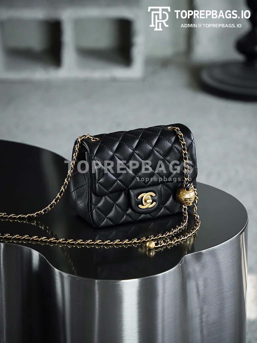 i1750146676964_1267_0_3 Chanel Pearl Crush Square Mini in Black