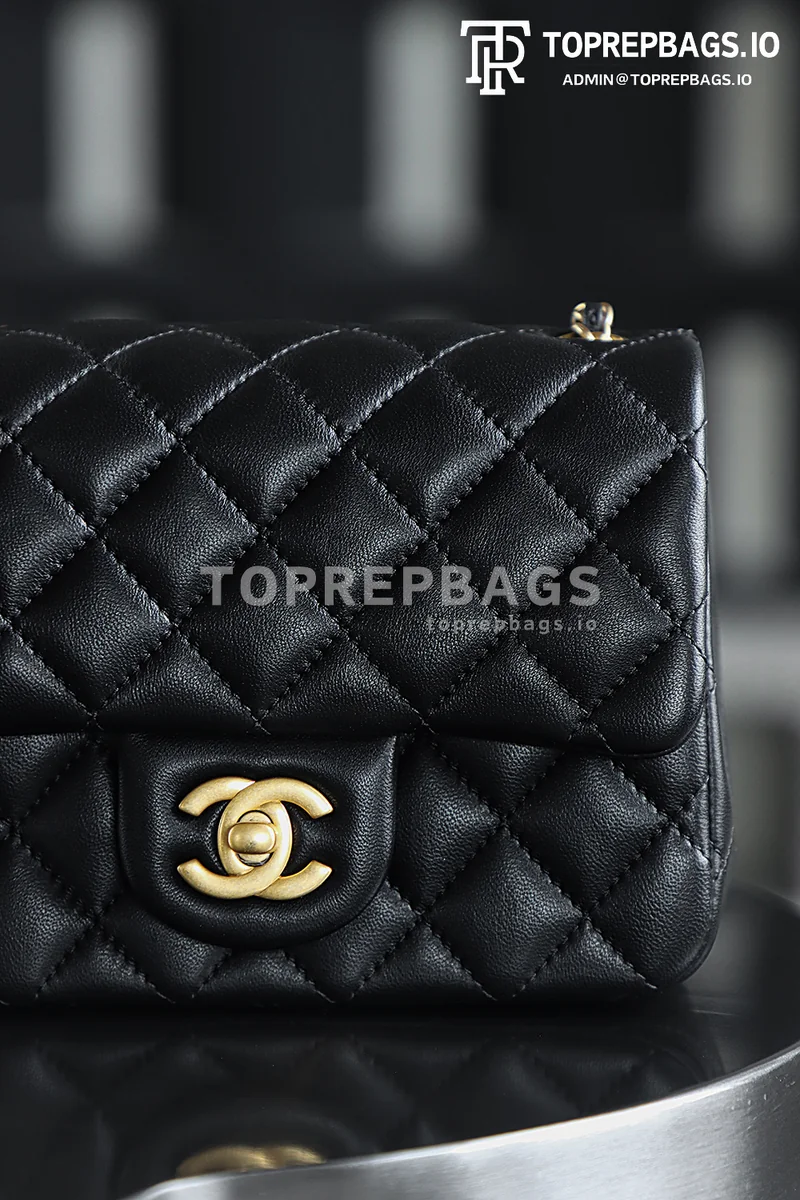 i1750146815355_8812_0_0 Chanel Pearl Crush Square Mini in Black