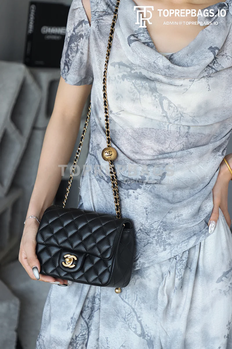 i1750148427599_3881_0_5 Chanel Pearl Crush Square Mini in Black