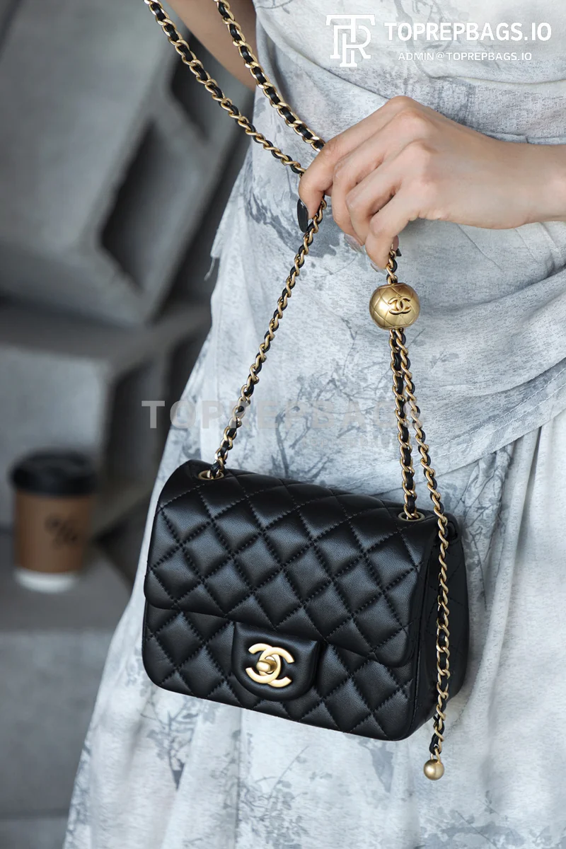 i1750148428502_459_0_4 Chanel Pearl Crush Square Mini in Black