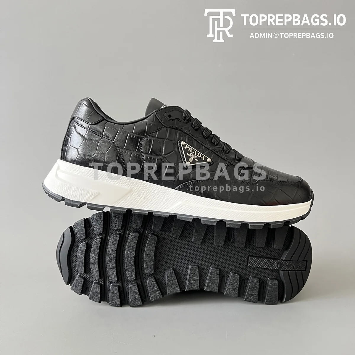 i1750407523219_1852_0_5 Prada Prax 1 in Black