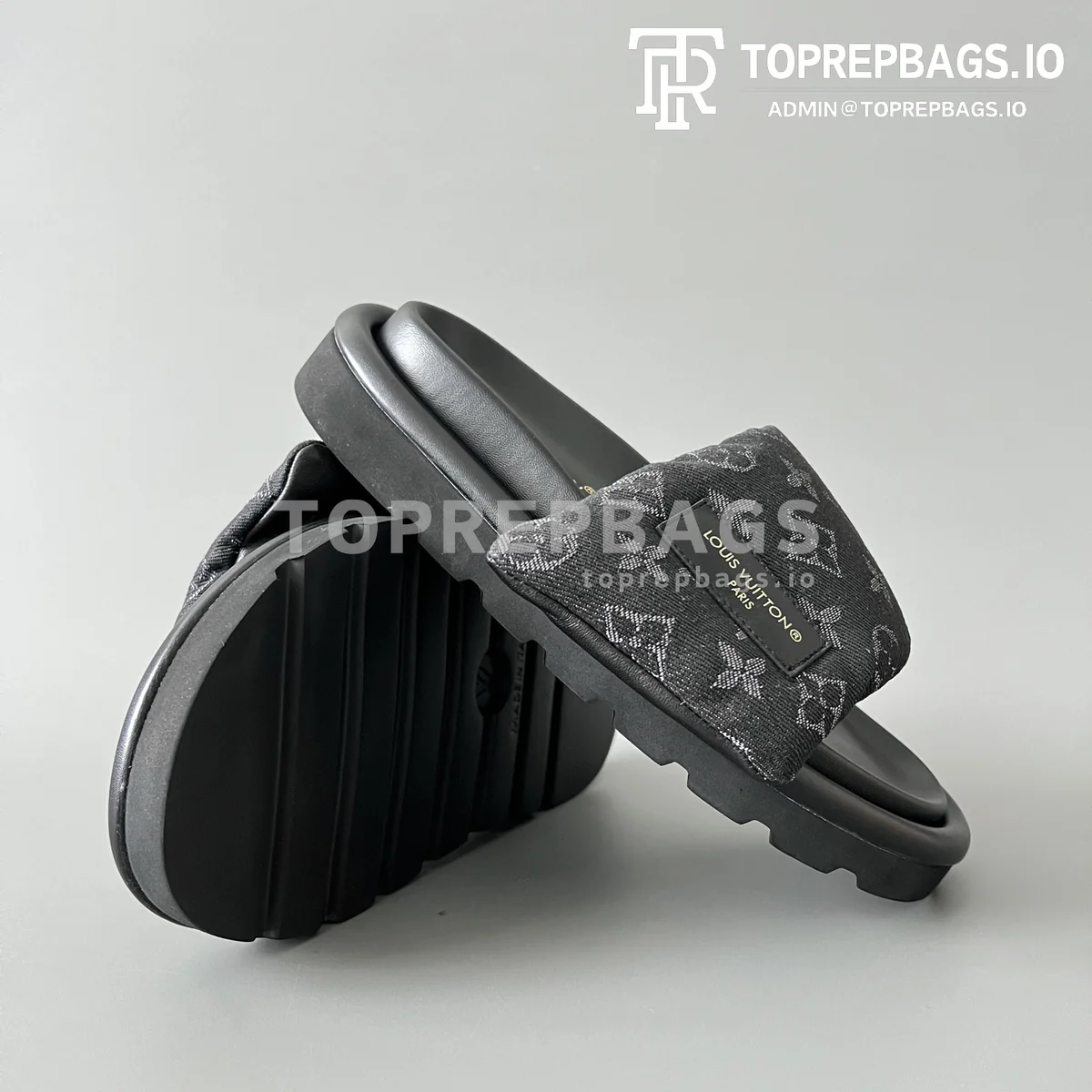 i1750768616607_4467_0_6 Louis Vuitton Pool Pillow Comfort in Black