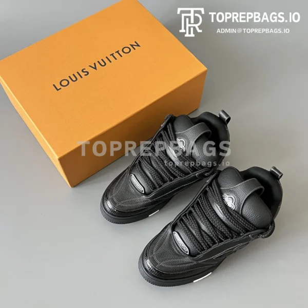 i1750864415984_729_0_8 Louis Vuitton in Black