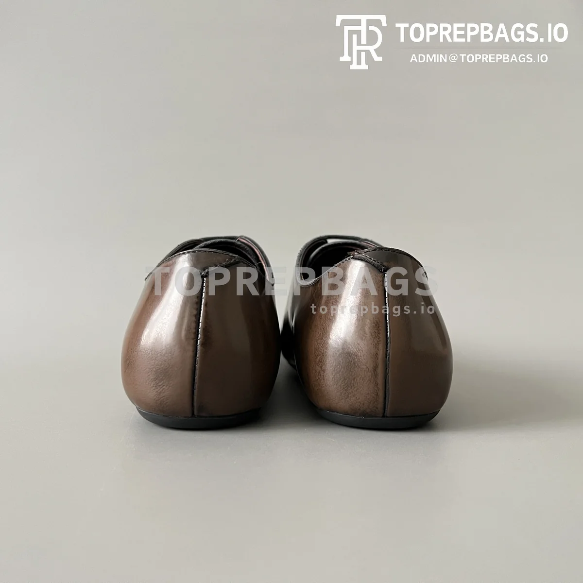 i1750922509560_2826_0_4 Prada in Brown