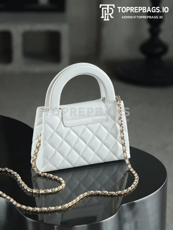 i1750925141736_3547_0_8 Chanel Kelly in White