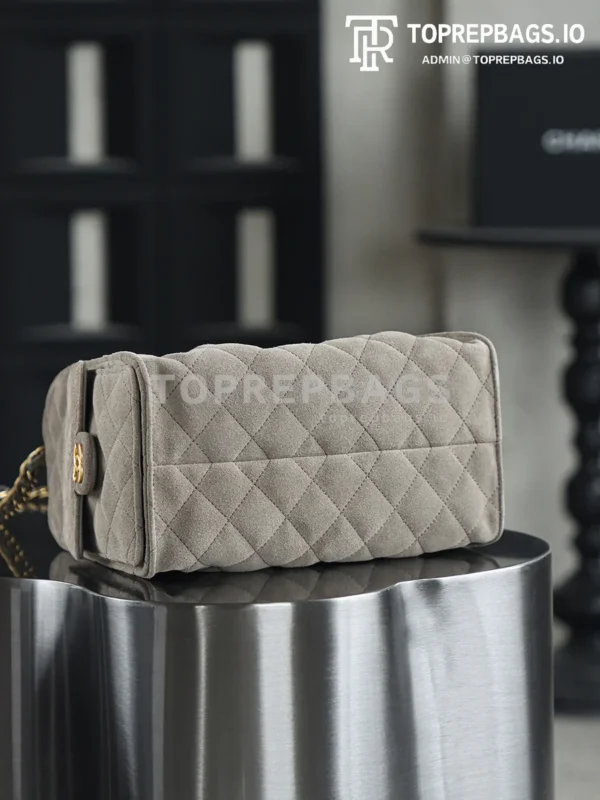 i1751357682997_9826_0_4 Chanel 25 Bag Hobo in Taupe