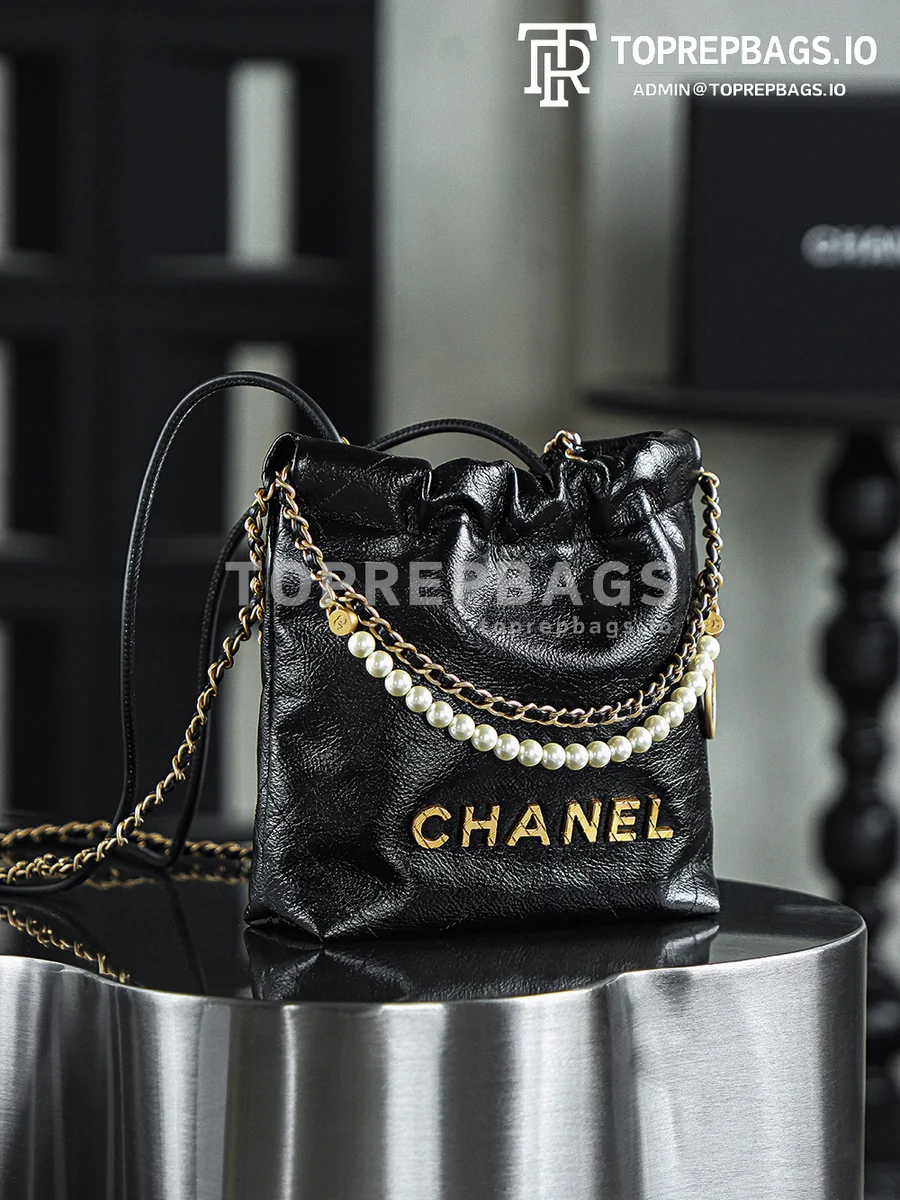 i1751565075423_3629_0_10 Chanel 22 Bag Mini in Black
